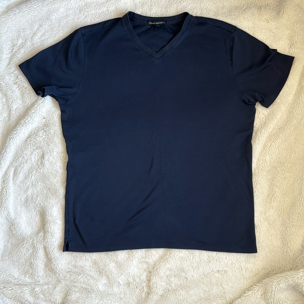 Robert Barakett | Mens Large | Navy V-Neck Short Sleeve Tee Shirt 100% Cotton